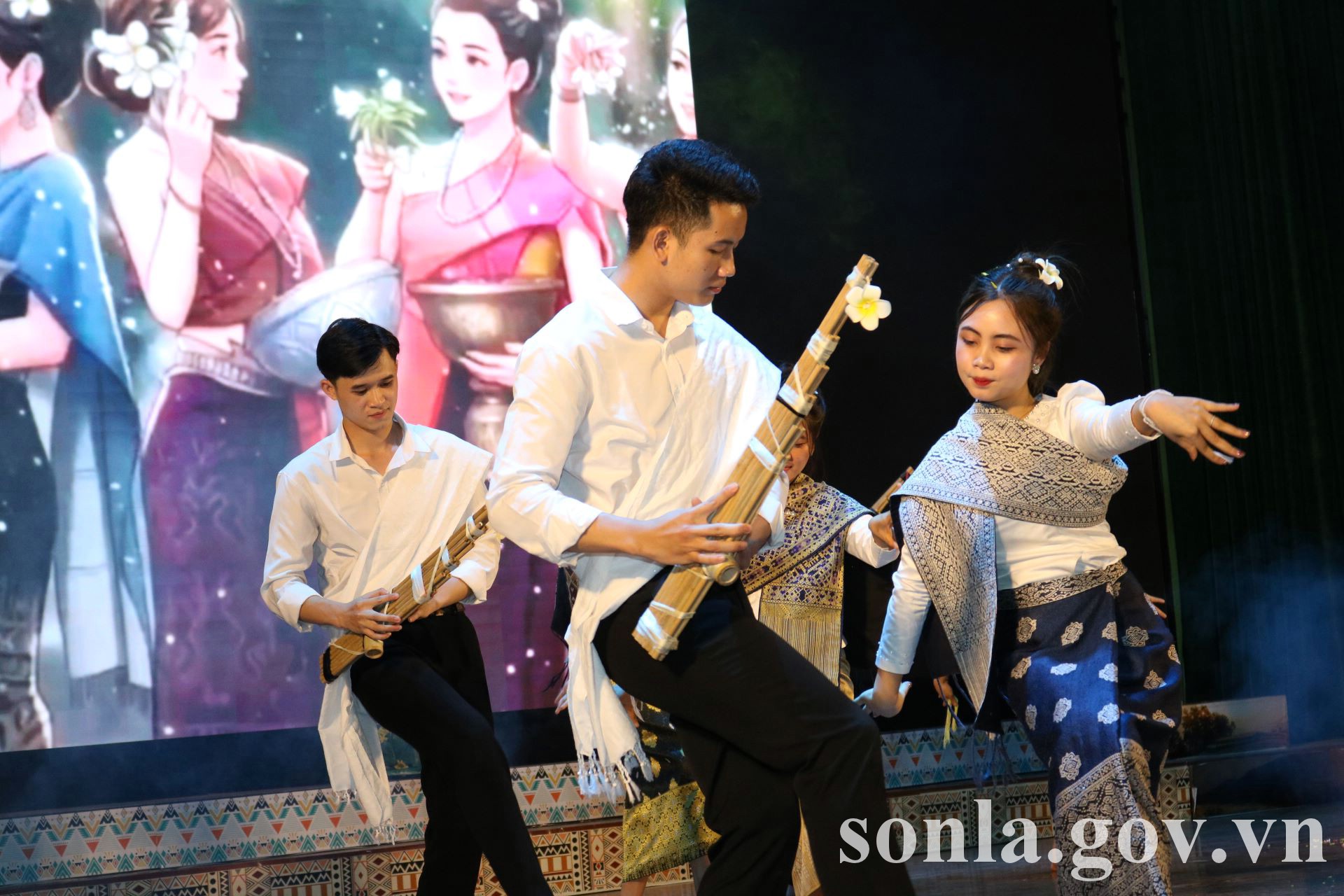 anh tin bai